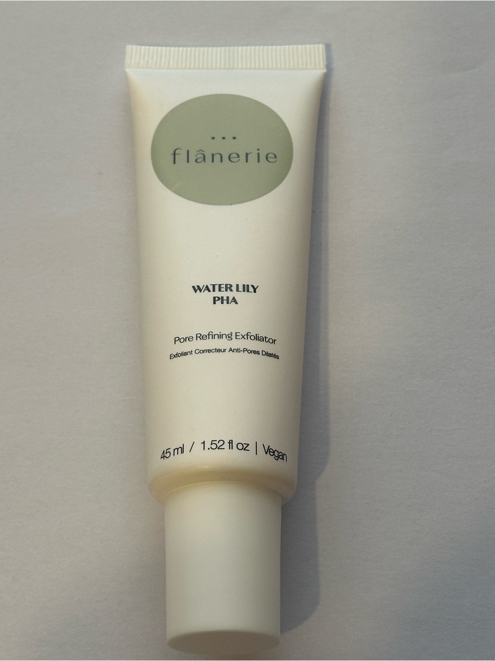 Water Lily PHA Pore Refining Exfoliator - White